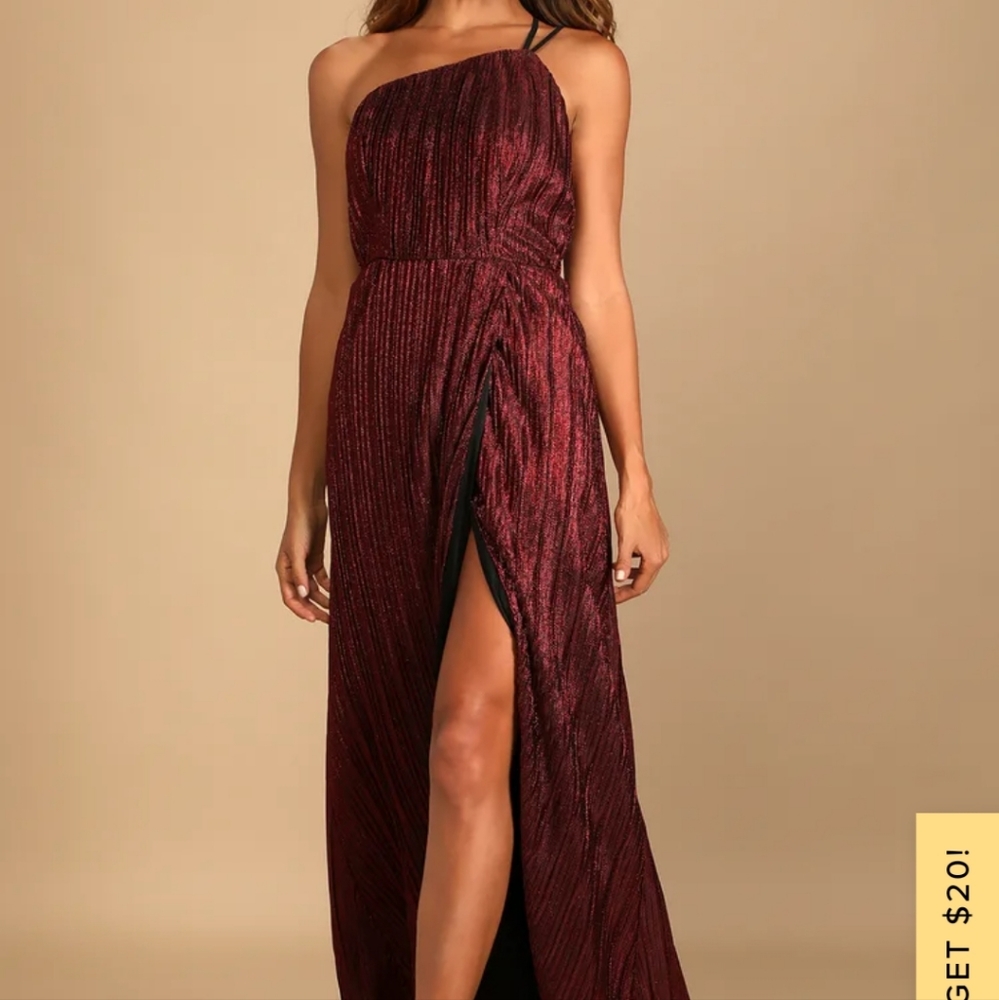 NWT Lulus Shiny Red Pleated One Shoulder Maxi Dress